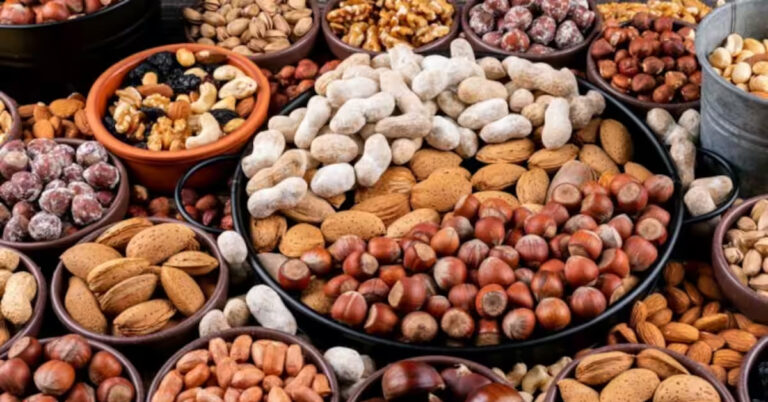 Winter Mein Immunity Boost Karne Ke Liye Top 8 Dry Fruits – Thand Ke Mausam Ke Best Superfoods
