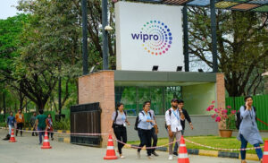 Wipro Q4 Guidance Misses Expectations: Buy, Hold or Sell This IT Stock?